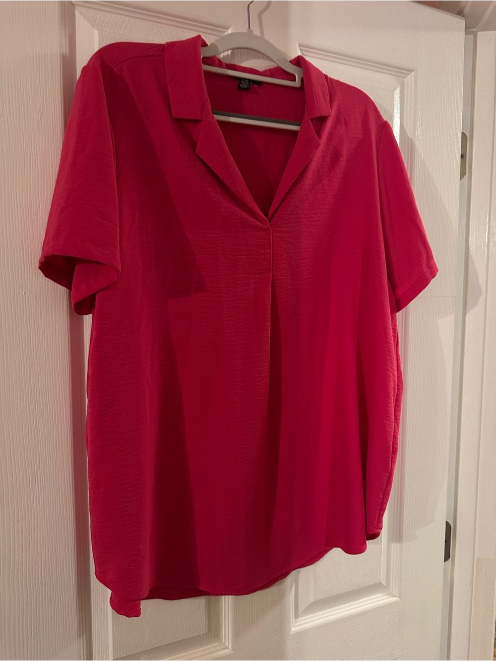 Hilary Radley Bright Fuchsia Short-Sleeve V-Neck Tunic like new